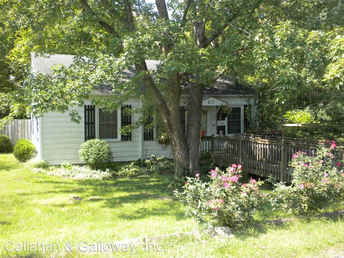 Primary Photo - 2 br, 1 bath House - 817 N. William
