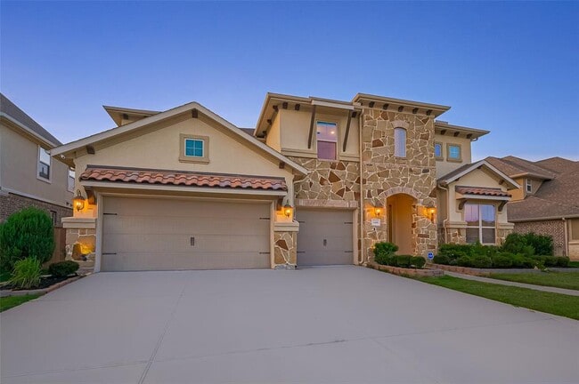Building Photo - 16818 Calcots Dr