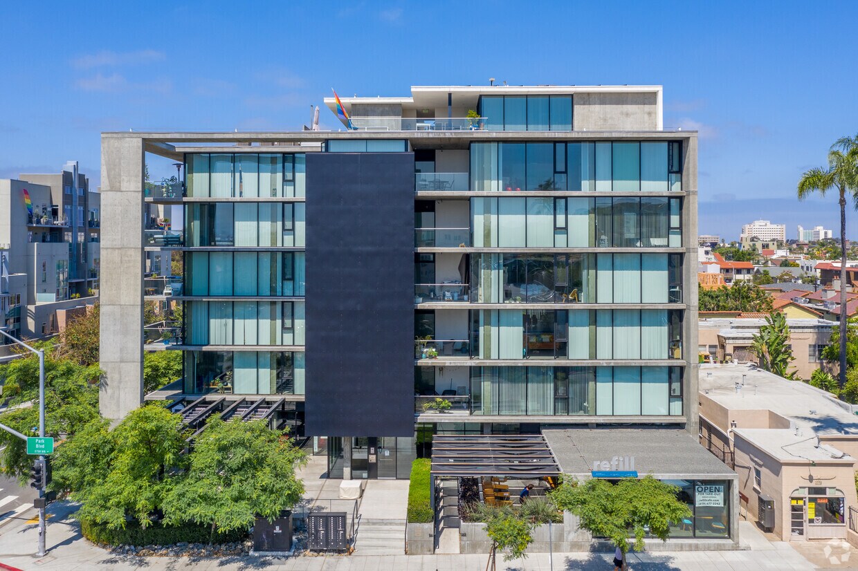 Mr. Robinson Lofts Apartments in San Diego, CA Westside Rentals