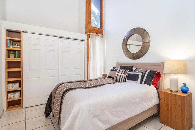 Photo - 497 N University Dr Townhome