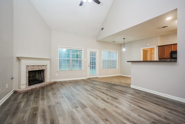 Building Photo - 8116 Fleets Run Dr