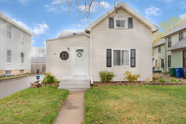 Building Photo - 385 Stryker Ave