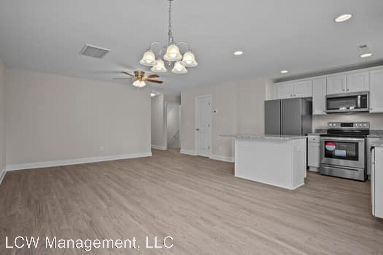 Foto principal - 4 br, 3.5 bath House - 202 Beaumont Circle