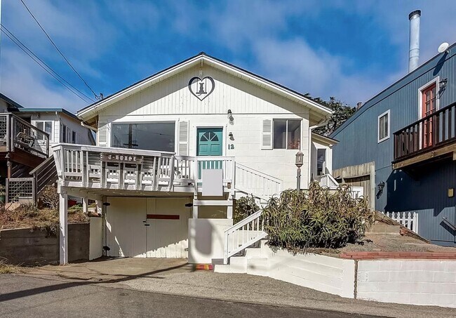 Building Photo - 12 Ocean View Ave