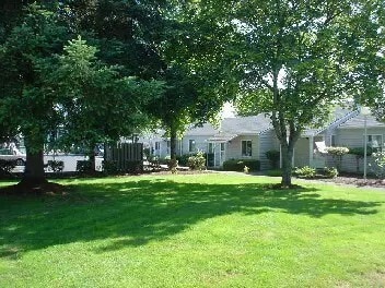 Foto del edificio - 615 W Heintz St