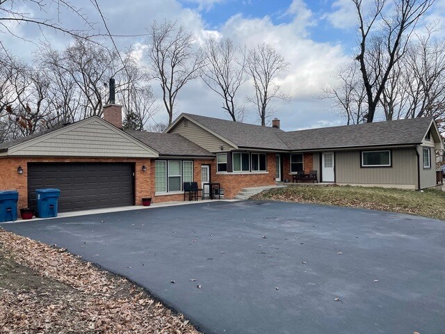 Primary Photo - 8932 W 102nd Pl