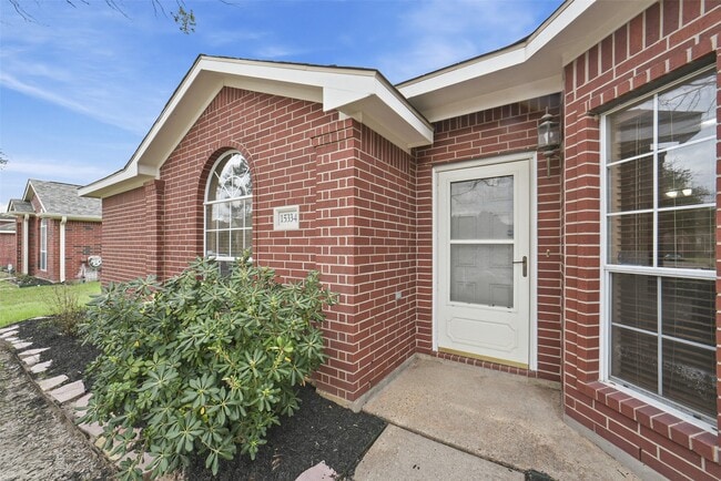 Building Photo - 15334 Baxter Ave