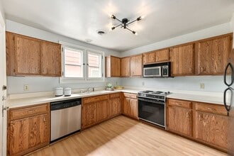 Building Photo - 3866 N Morris Blvd