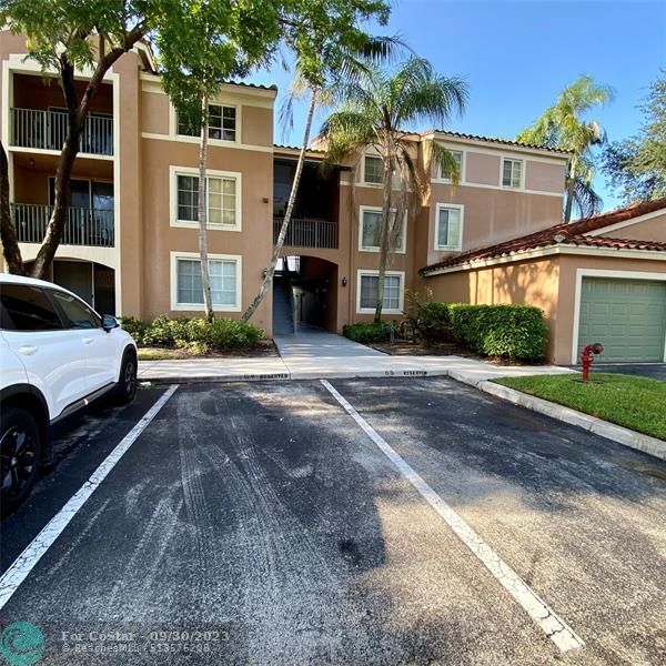 Foto del edificio - 4836 N State Rd 7