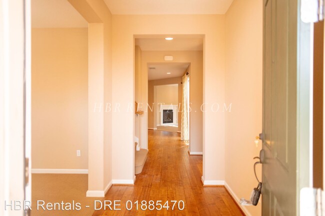 Foto del edificio - 4 br, 3 bath House - 702 N. San Marcos