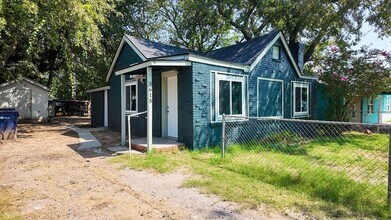 Building Photo - 3615 SW 40th St