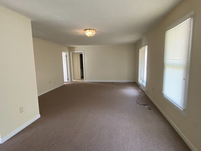 Foto del edificio - 3 Bedroom 1.5 Bath House