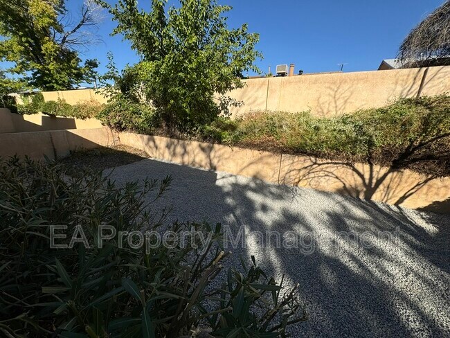 Building Photo - 7576 Keystone Dr NE
