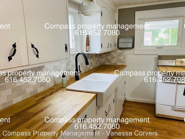Foto del edificio - 3 br, 1 bath House - 3151 Rosewood St