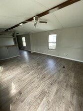 Building Photo - 842 N Quail Valley Loop