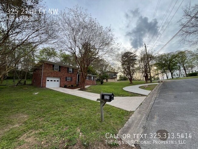 Foto del edificio - 4 Bedroom 2 Bath Home