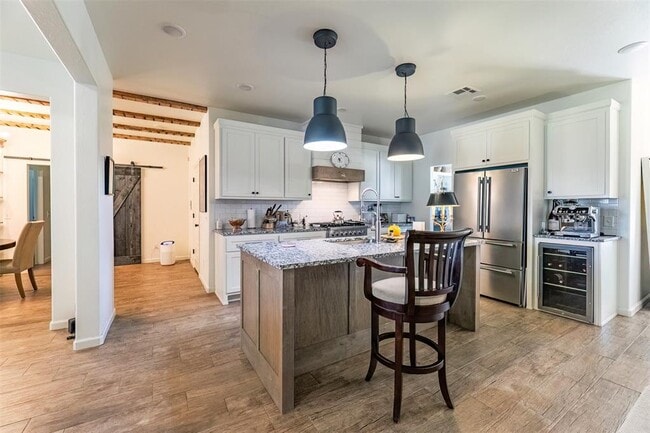 Foto del edificio - 2429 Rumble Ct