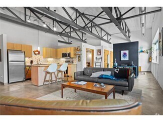Building Photo - 111 E Franklin Ave