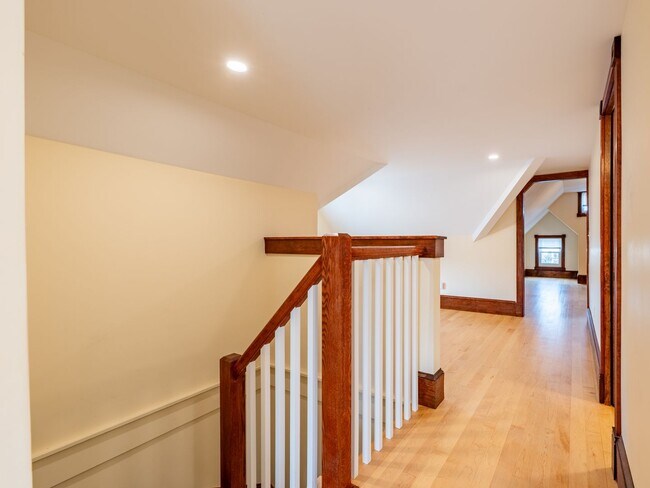 Building Photo - 86-88 North Winooski Ave