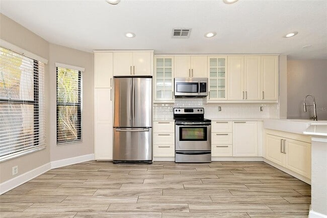 Building Photo - 7711 Sugar Bend Dr