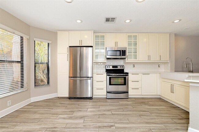 Foto del edificio - 7711 Sugar Bend Dr