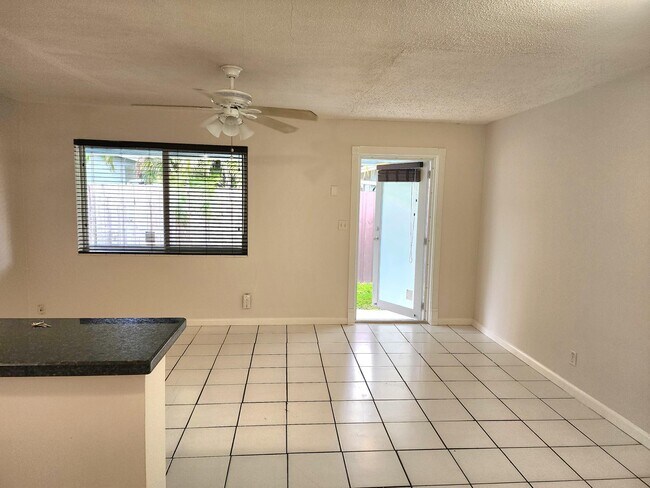 Foto del edificio - 750 SW 2nd St