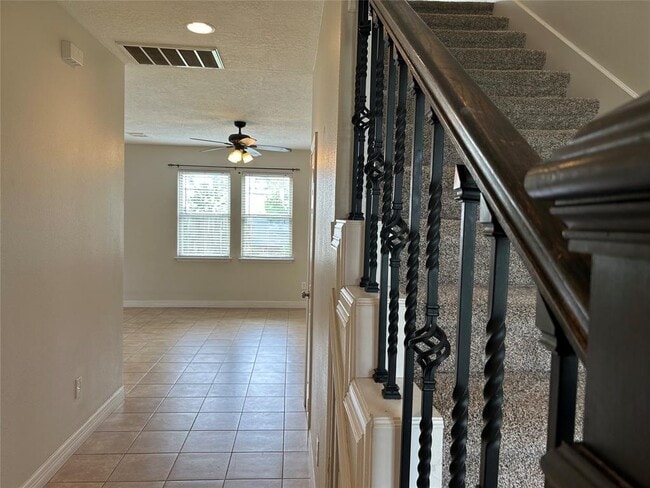 Building Photo - 7626 Pheasant Run