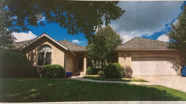 Building Photo - 3955 E Washita St
