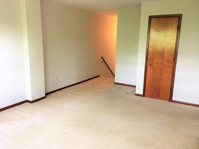 Building Photo - 4208 W Rollins Rd