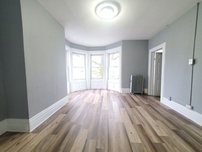 Foto del edificio - 184 Fairmount Ave