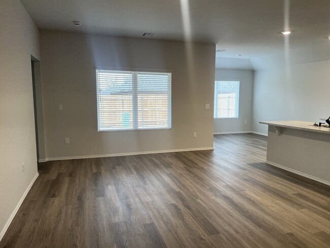 Building Photo - 607 NW 120th Terrace