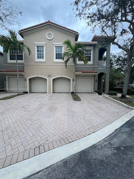 Foto principal - 4966 Bonsai Cir