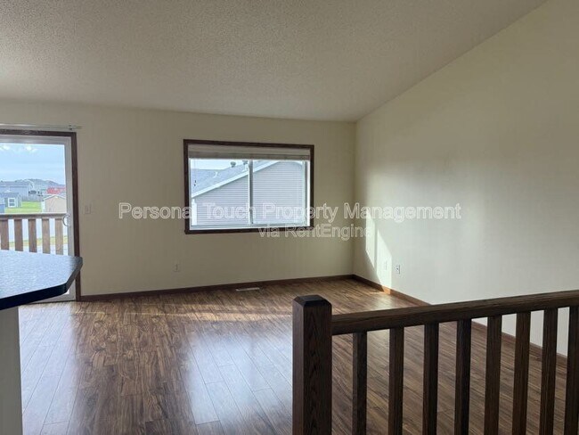 Foto del edificio - 2320 5th St W