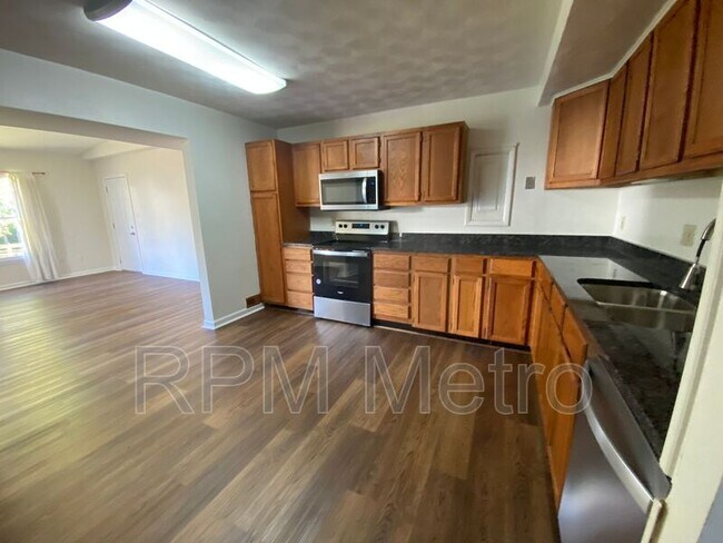 Foto del edificio - 5426 Luckpenny Pl