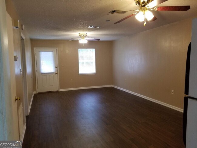 Foto del edificio - 405 E Lawnwood Ave