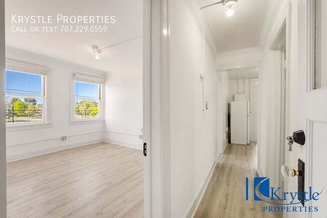 Foto del edificio - Beautiful apartment with large patio