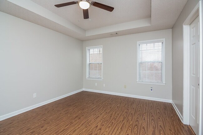 Foto del edificio - 1118 Greenwich Dr