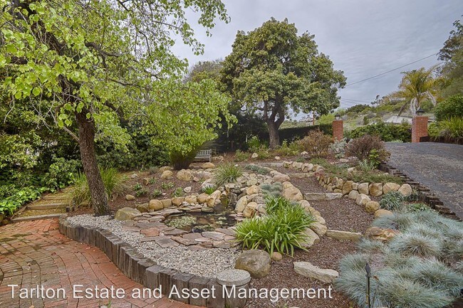 Building Photo - 2 br, 2 bath House - 556 Scenic Drive