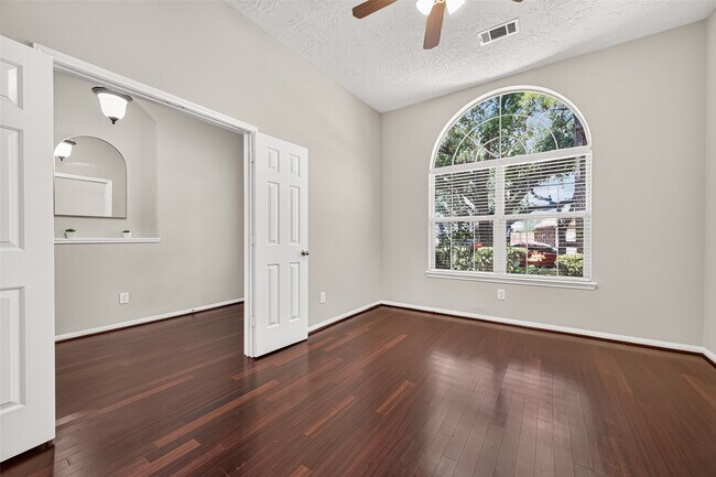 Foto del edificio - 1514 Coyote Hills Ln