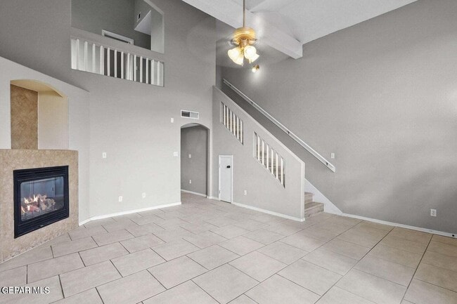 Foto del edificio - 653 Pete Payan Dr