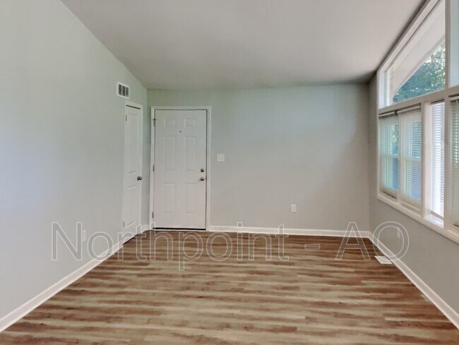 Foto del edificio - 2249 Polar Rock Ave SW