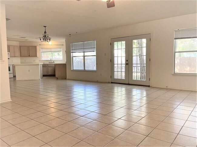 Foto del edificio - 1307 Rosie Ln