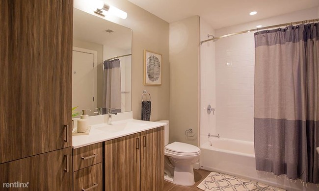 Building Photo - 1 br, 1 bath  - 60 Seaport Blvd Unit 135