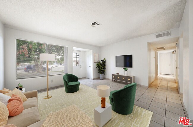 Foto del edificio - 1040 Iris St