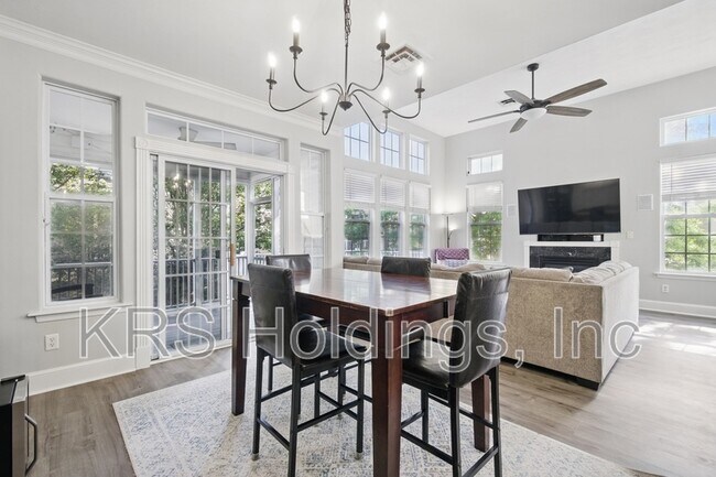 Foto del edificio - 3009 Bay Shore Ln