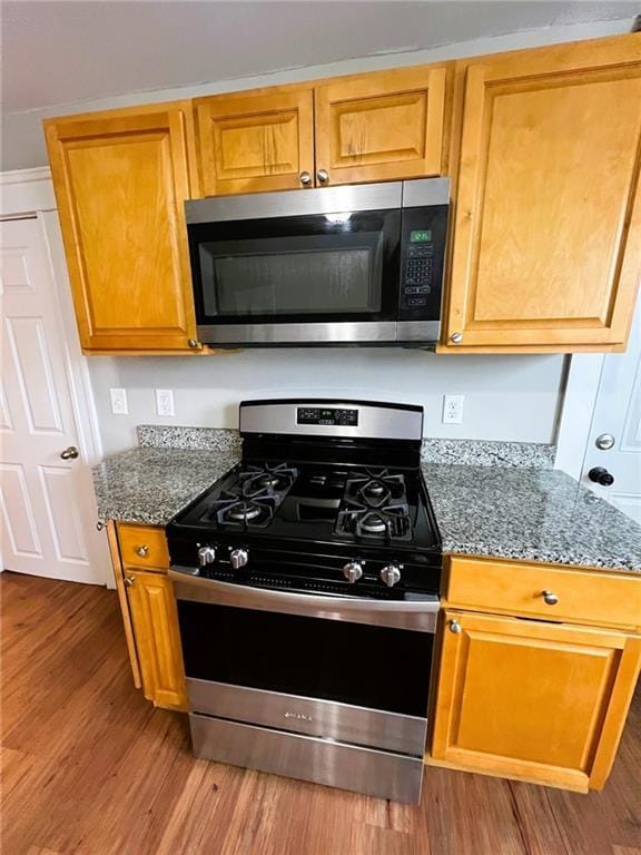 Foto del edificio - 49 Hebert Ave