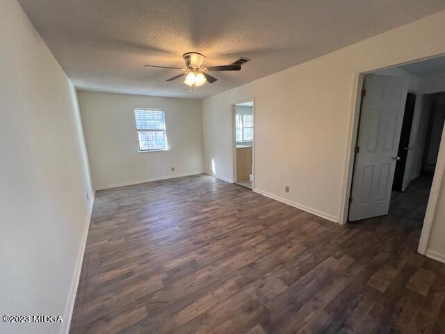 Building Photo - 579 Chickamauga Dr