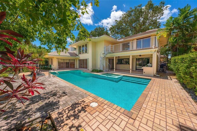 Foto del edificio - 3051 N 35th St
