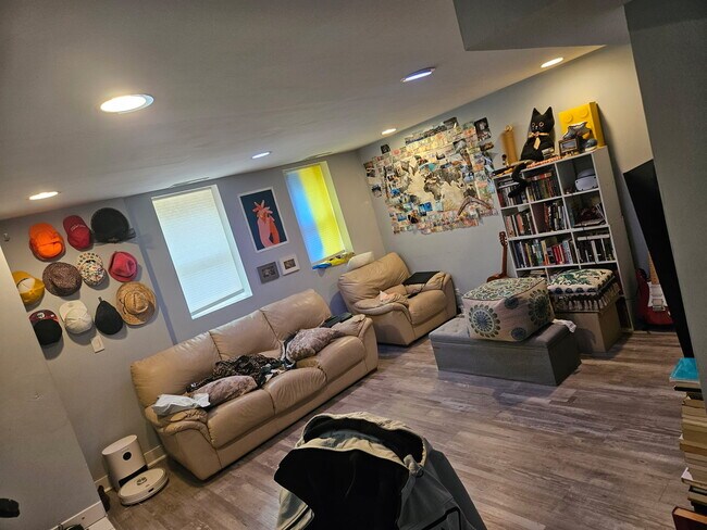 Foto del edificio - 1538 W Fry St