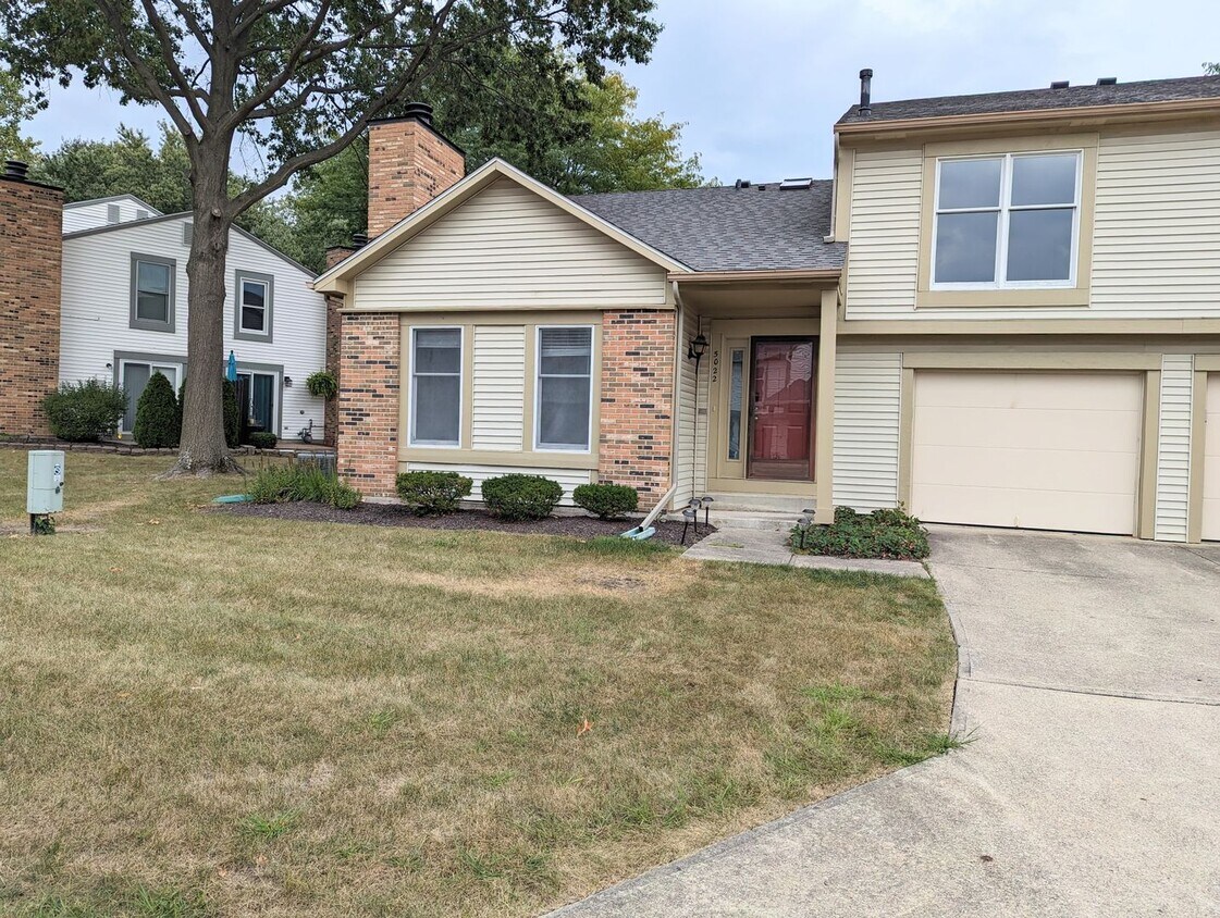 Primary Photo - New Listing in the '04